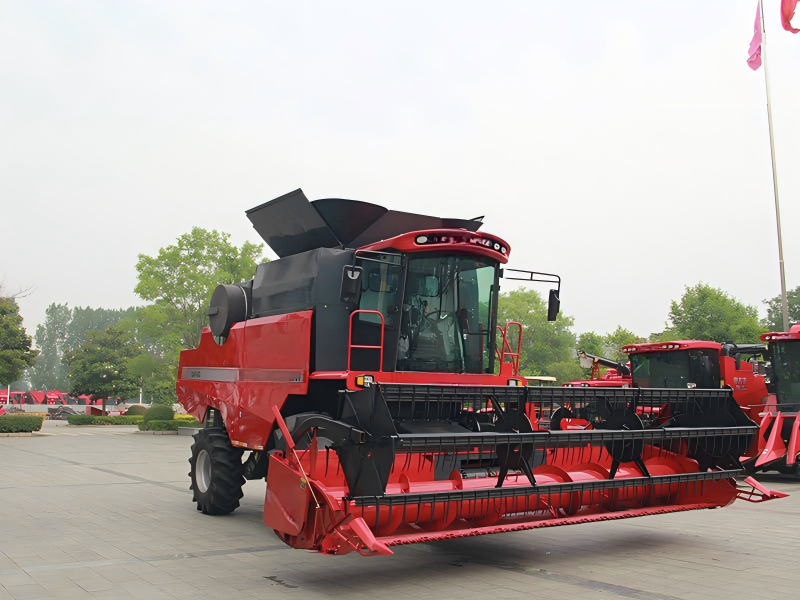 Self-propelled Grain Combine Harvester-1